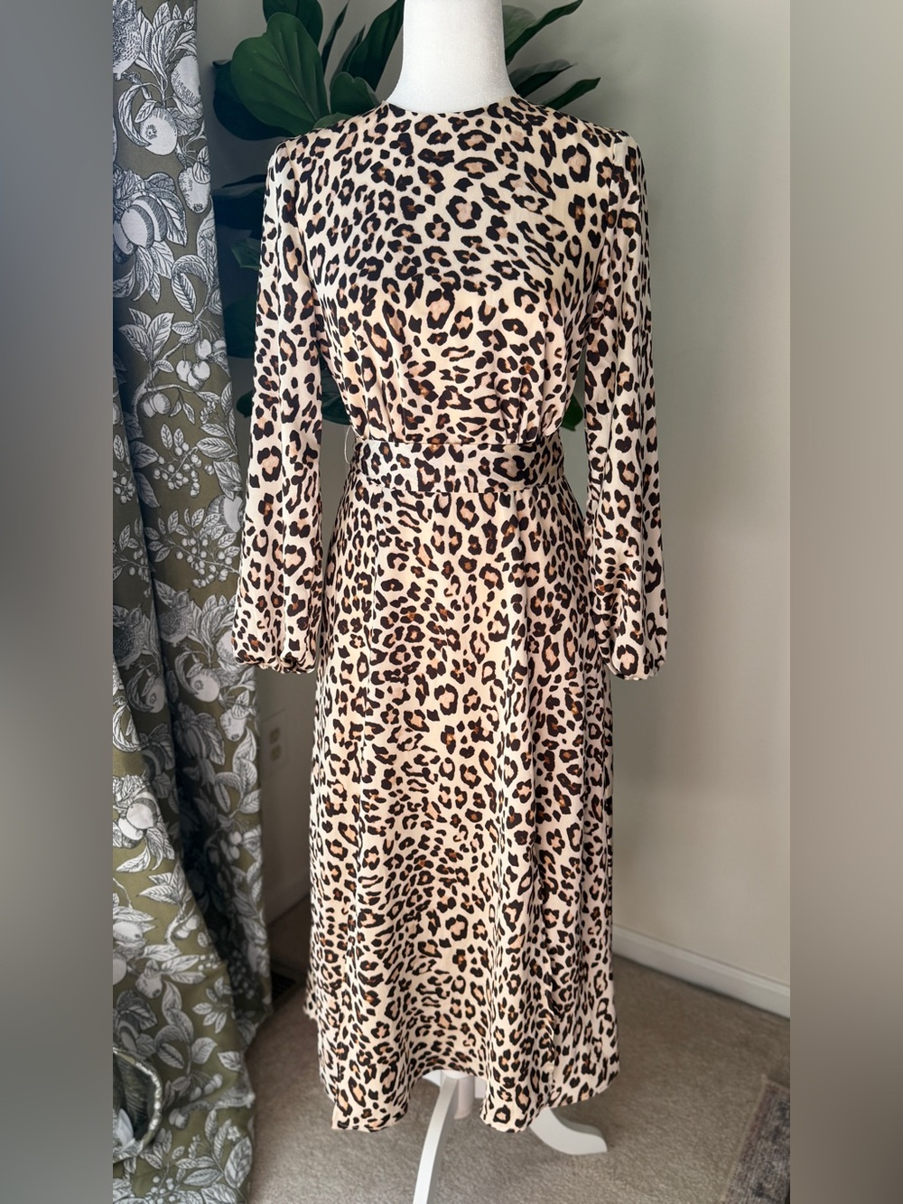 NWT H&M Leopard Print Long Sleeve Midi Dress - Cream & Brown